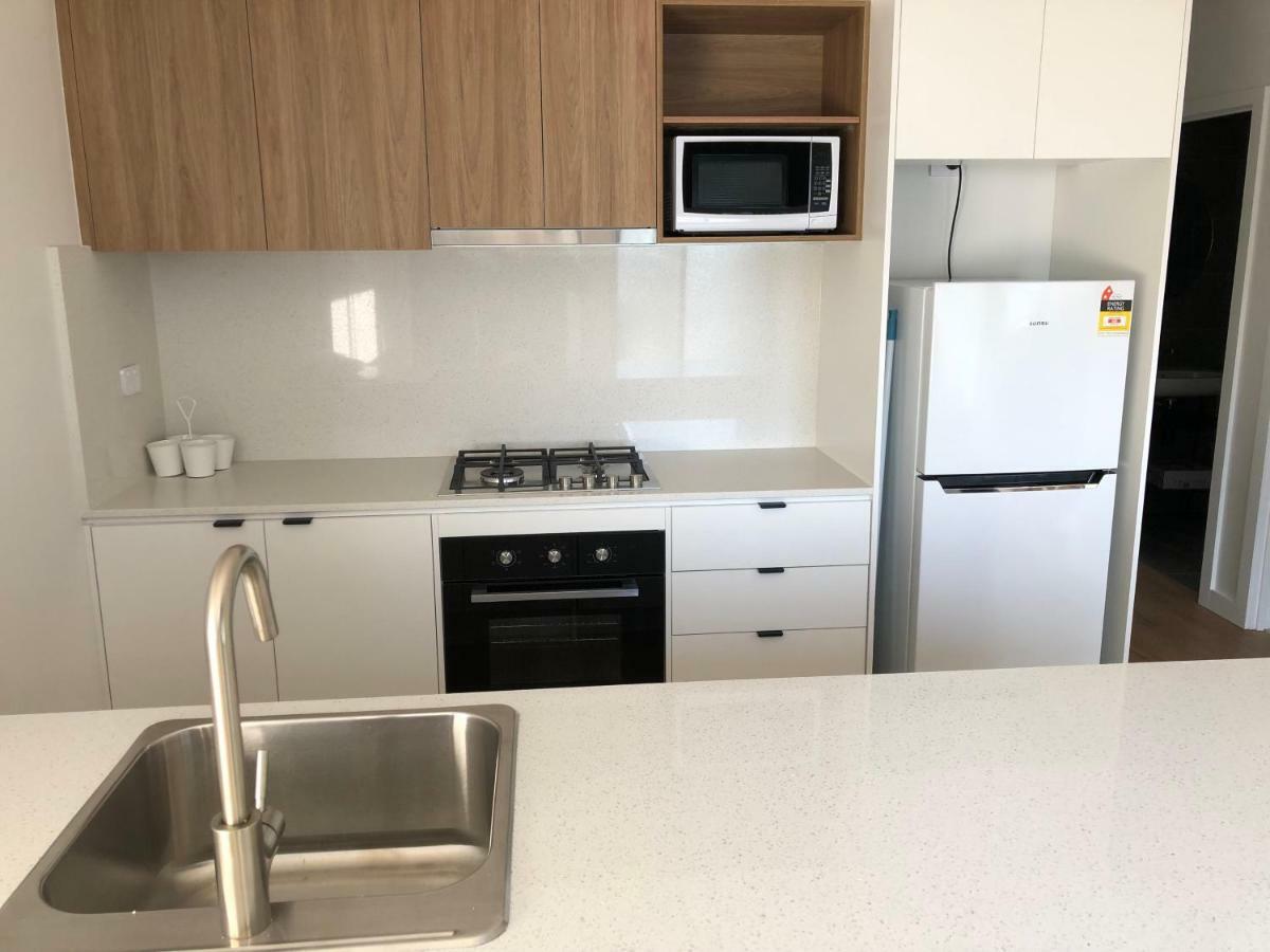 Q Squared Serviced Apartments เมลเบิร์น ภายนอก รูปภาพ